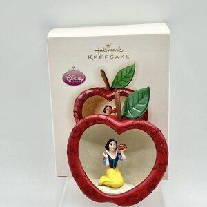 Hallmark Christmas Ornament 2009 THE FAIREST OF THEM ALL Disney's Snow White